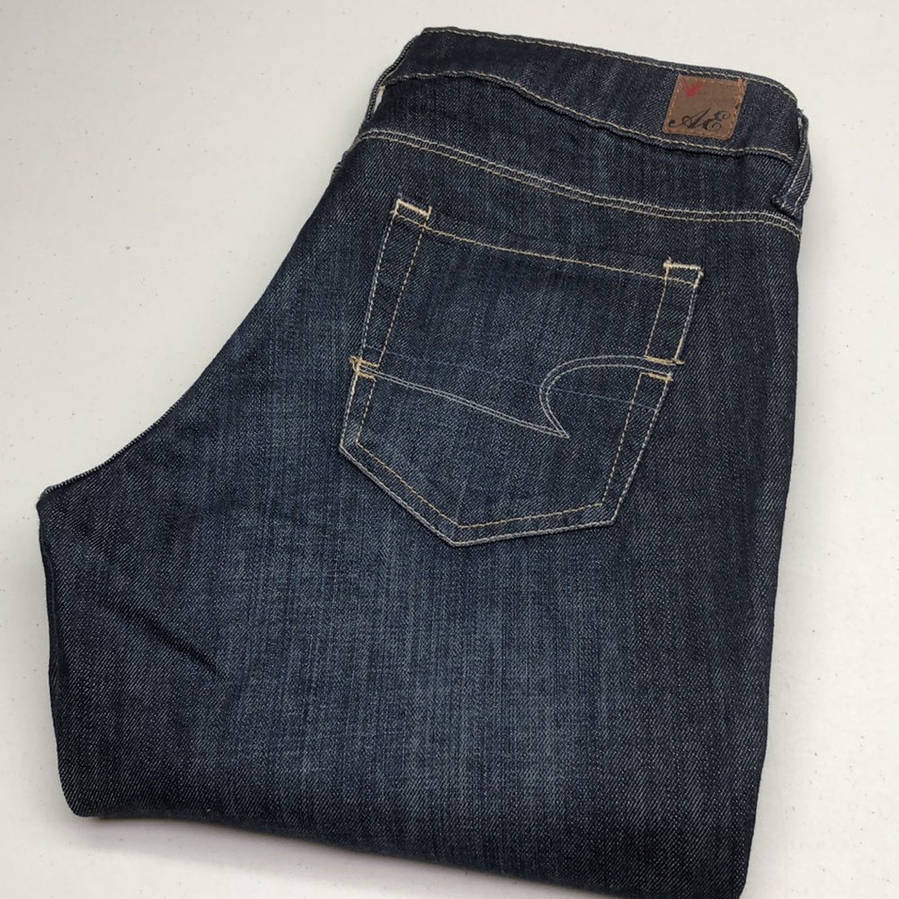 LIKE NEW AMERICAN EAGLE 77 STRAIGHT JEANS 8/29x32 ⭐️
